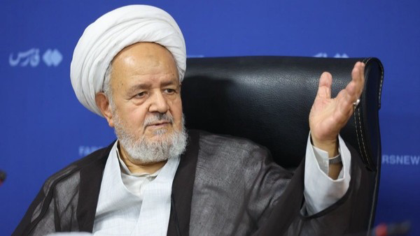 دوست و دشمن به قدرت دفاعي ايران معترفند