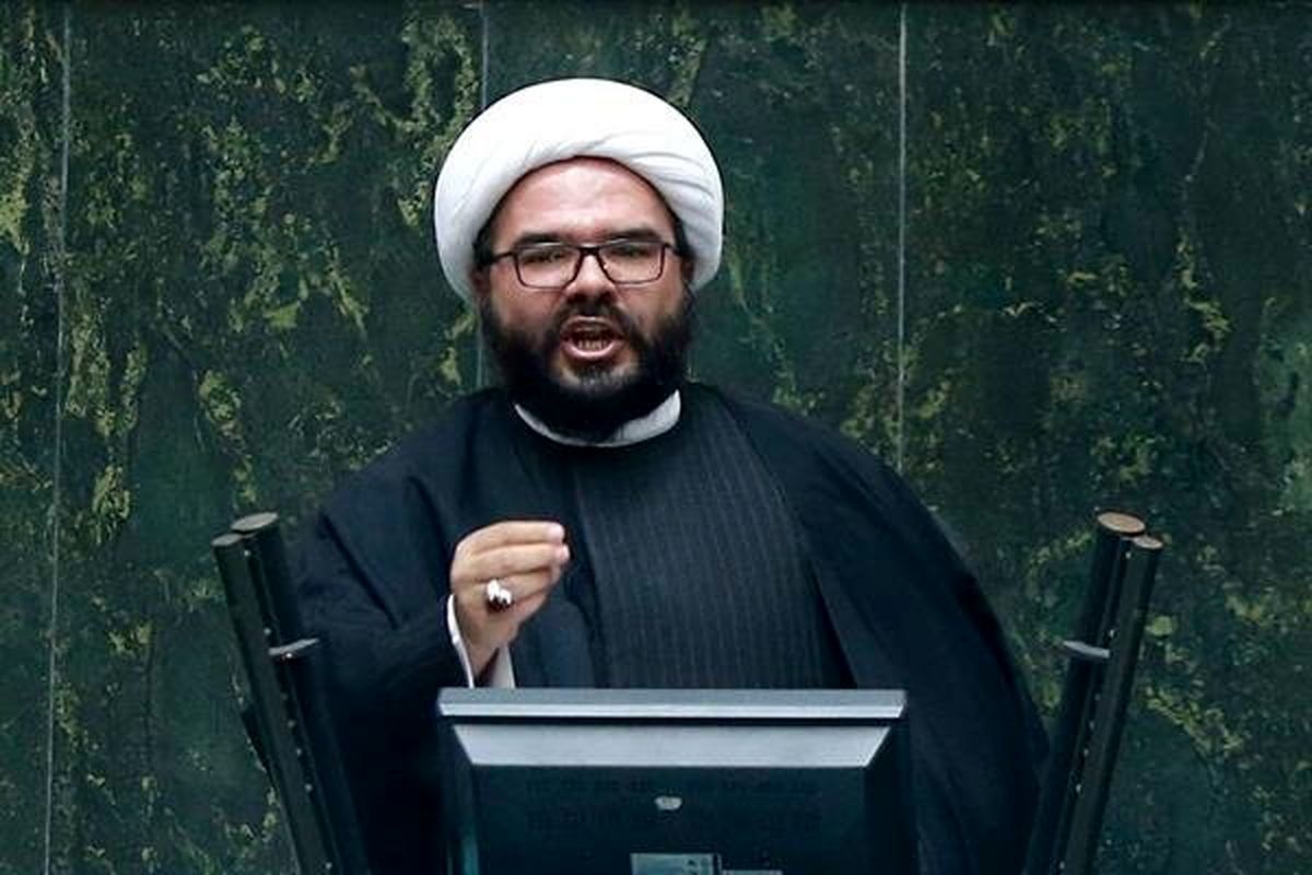 رئيس جمهور اختيارات لازم براي رفع فيلترينگ را دارد