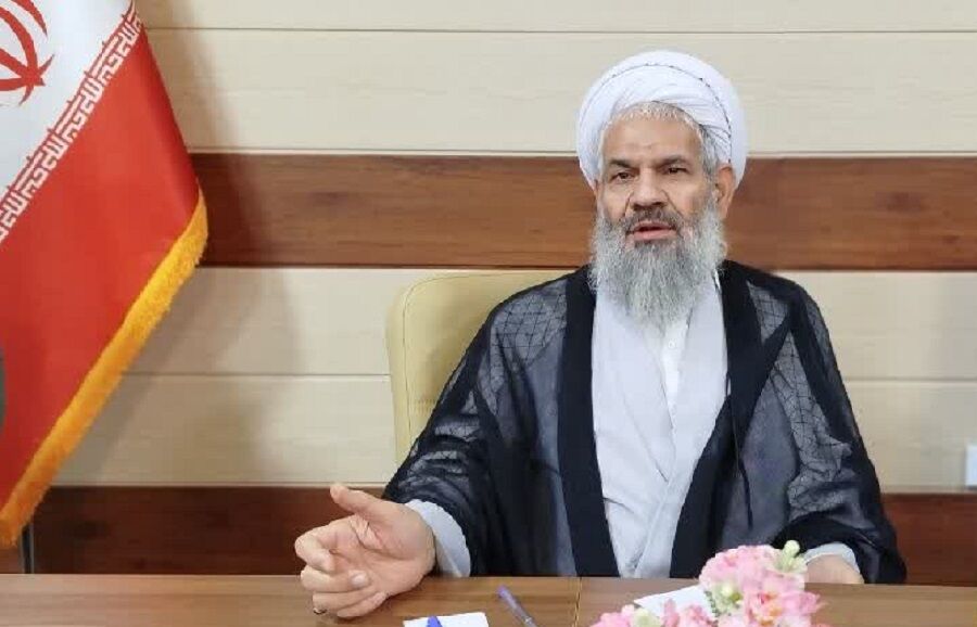 راهکار مقابله با تهاجم فرهنگي تقويت اراده ملي است