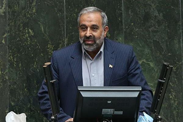 مديران روحاني در دولت کارشکني مي‌کنند