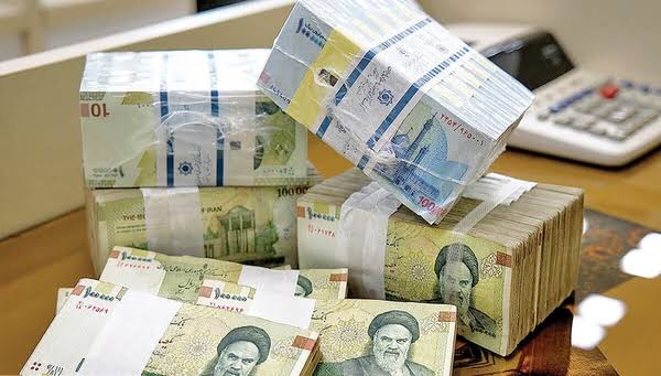 اسکناس در دست مردم حدود 60 درصد بيشتر شد