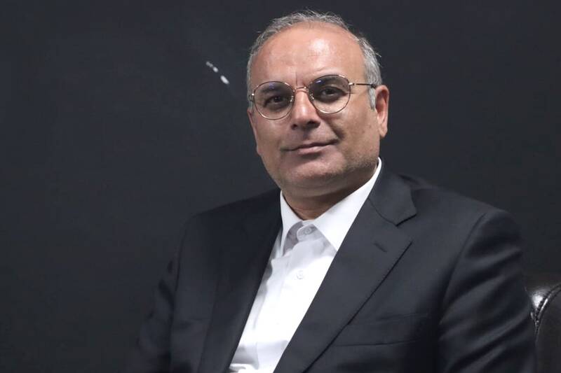 انتقاد از هزينه‌هاي هنگفت باشگاه‌ها براي خريد بازيکن با وجود شرايط خاص جنگي