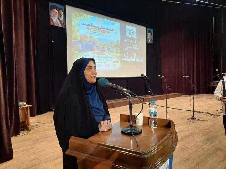 شهرداري بايد شهر را براي زندگي سالمندان مناسب‌سازي کند