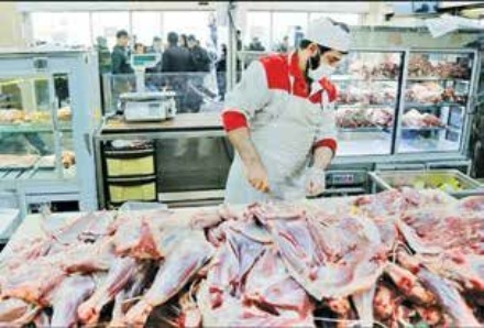 برنامه‌ريزي براي واردات 200 هزار تن گوشت قرمز در ماه‌هاي آينده